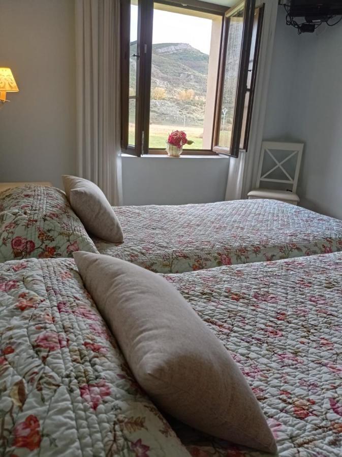 El Cuartel De Lugueros Hotel Eksteriør billede
